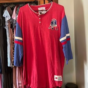 Mens Mitchell & Ness Patriots Throwback shirt